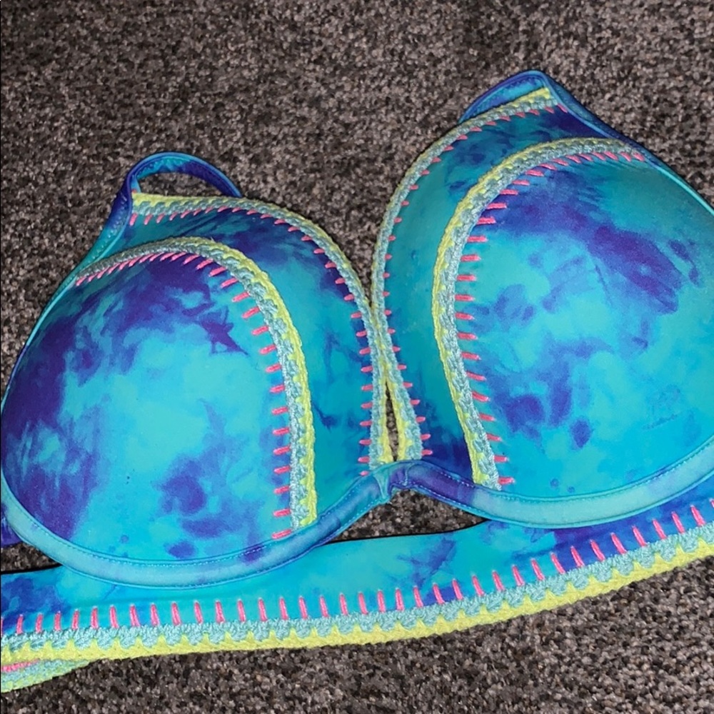 Bathing suit top